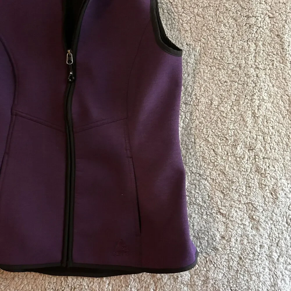 Gerry Women's Size Small Hooded Sleeveless Vest Purple Outerwear Athletic Zip - Picture 7 of 15